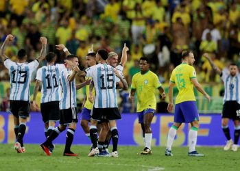 Eliminatórias: Brasil perde de 1 a 0 para Argentina no Maracanã