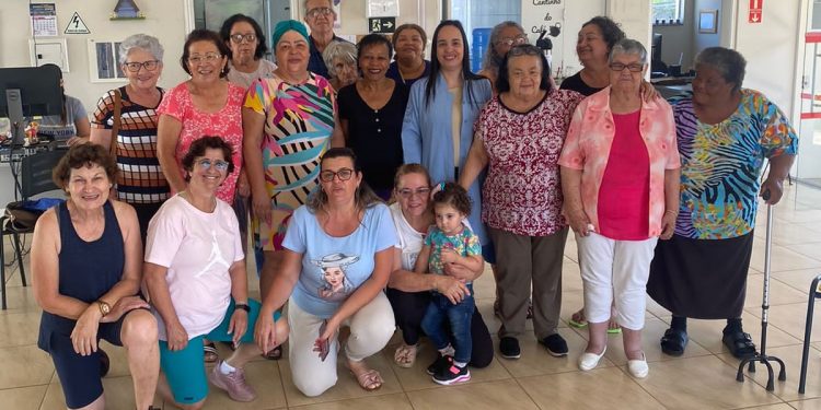 ASSISTÊNCIA SOCIAL- Palestra no CCI discute alimentação saudável entre idosos