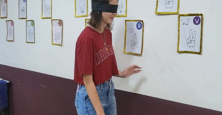 DIREITOS DA PESSOA COM DEFICIÊNCIA – Feira da FATEC disponibiliza atividades para pessoas com cegueira