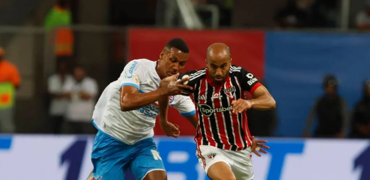 São Paulo vence o Bahia com gol nos acréscimos