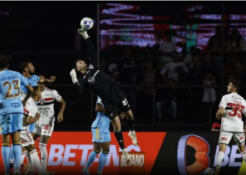 São Paulo vence o Cruzeiro e se afasta do Z4 do Brasileirão