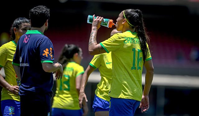 Contra o criminoso calor do Morumbi, Brasil sucumbe ao Japão em amistoso