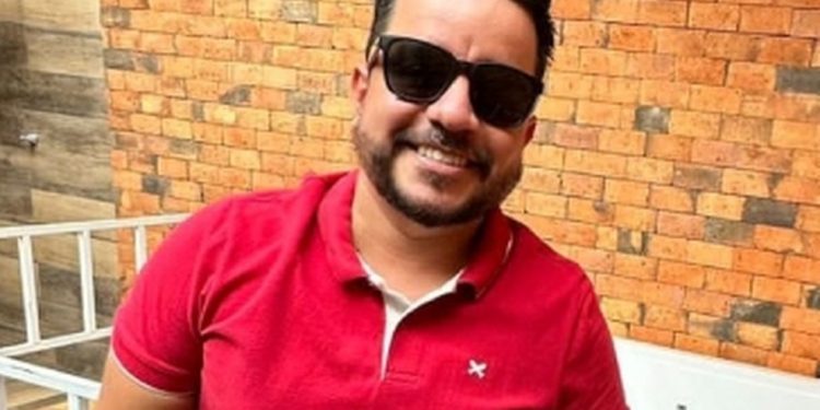 Cantor sertanejo morre após ser baleado dentro da própria casa no interior de SP
