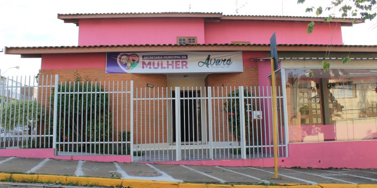 MULHER – Secretaria da Mulher oferece curso gratuito de design de sobrancelha