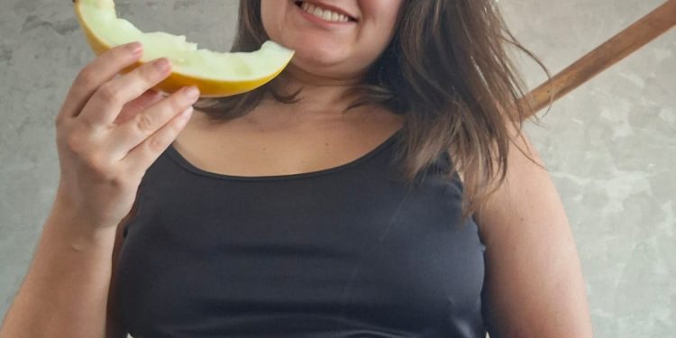 Paladar da criança começa a se desenvolver cedo, ainda no útero O bebê é exposto aos sabores dos alimentos que a mãe consome, que chegam até ele através do líquido amniótico
