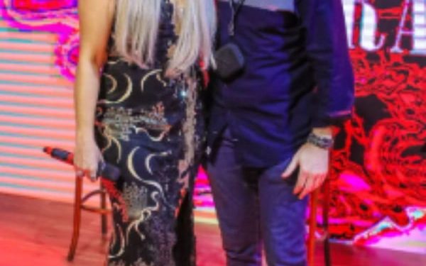 “Cada um na sua”, conta Adryana Ribeiro sobre relação com o marido