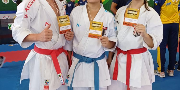 ESPORTE –  Jovens de Avaré conquistam prata e bronze no Campeonato Brasileiro de Karatê