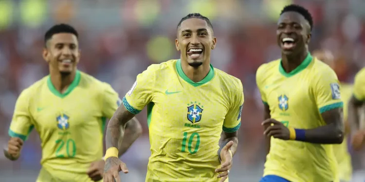 Brasil encara Uruguai na Bahia em último jogo do ano das Eliminatórias