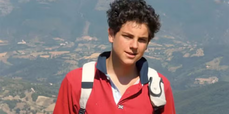 Carlo Acutis, ‘padroeiro da internet’ que tem milagre reconhecido no Brasil, será canonizado em 2025