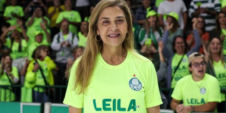 Leila Pereira é reeleita presidente do Palmeiras por mais três anos