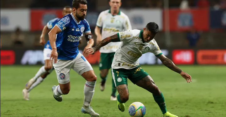 Palmeiras vence o Bahia e encosta no lider do Brasileirão