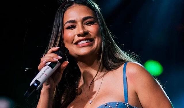 Simone é hospitalizada às pressas na noite de reveillon