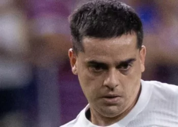 Cruzeiro anuncia chegada de Fagner e também campeão da Libertadores pelo Fogão
