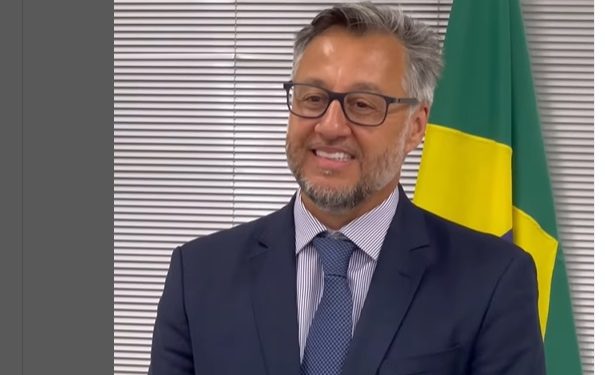 Botucatu: João Cury toma posse como deputado federal por São Paulo