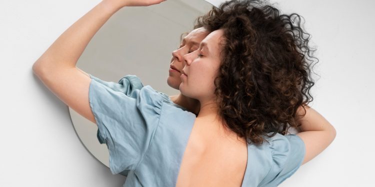 Psicólogo revela os benefícios de abandonar filtros de beleza aumentada