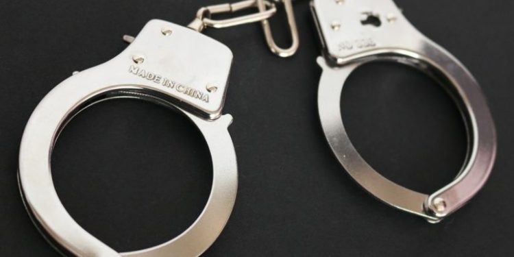 Botucatu: Homem é preso após agredir esposa e filhas na madrugada de ano novo