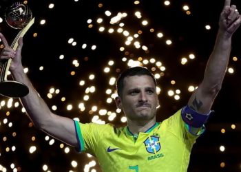 Capitão da Seleção Brasileira é eleito melhor do mundo no futsal