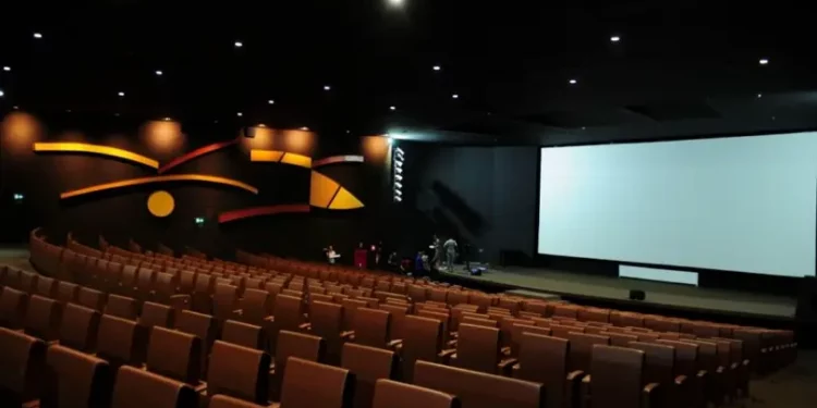 Brasil bate recorde com mais de 3,5 mil salas de cinema