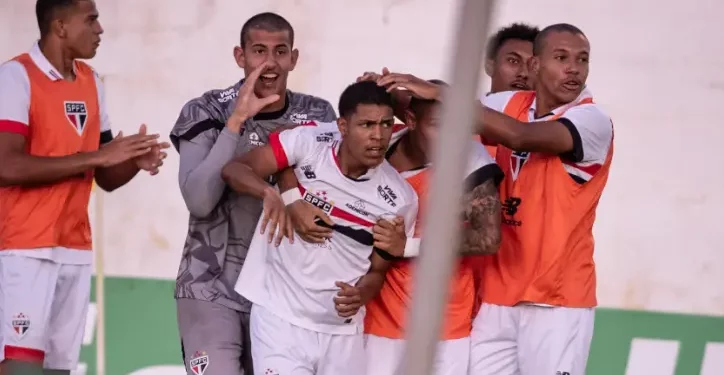 São Paulo vence o Juventude e vai às oitavas de final da Copinha