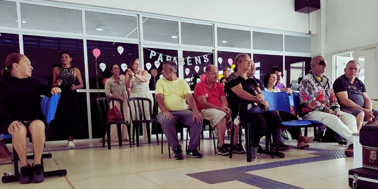 CAPS II celebra encerramento do Mês da Mulher com evento de cuidado e valorização