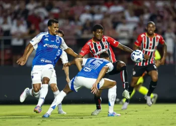 São Paulo empata com o Cruzeiro no Morumbis e segue sem vencer no Campeonato Brasileiro
