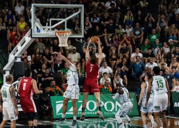Bauru Basket vence o Paulistano na prorrogação e avança às quartas do NBB