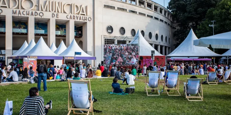 Feira do Livro SP: 40 anos da redemocratização é tema deste ano