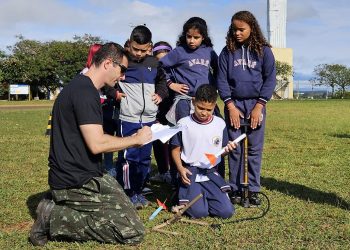 Escolas municipais de Avaré disputam a Olimpíada Brasileira de Foguetes