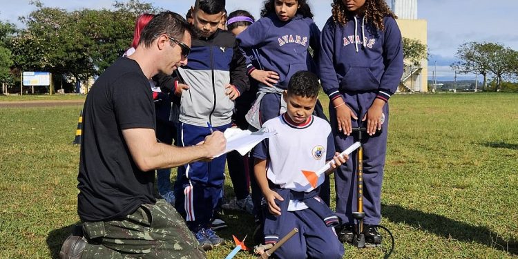Escolas municipais de Avaré disputam a Olimpíada Brasileira de Foguetes