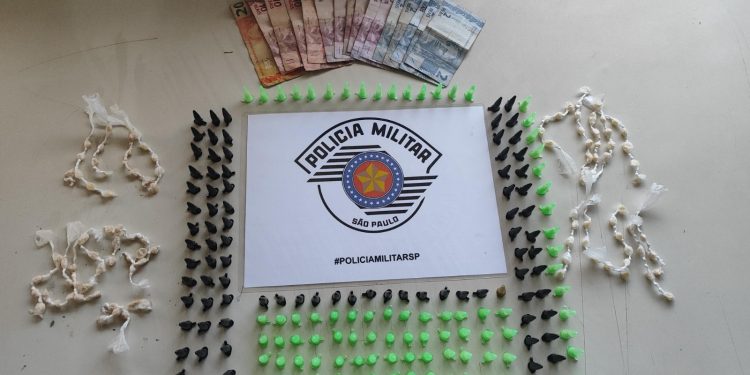 Polícia Militar apreende drogas em Cerqueira César