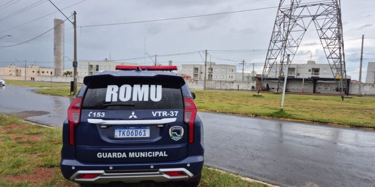 GCM de Botucatu localiza e prende homem procurado pela justiça por roubo