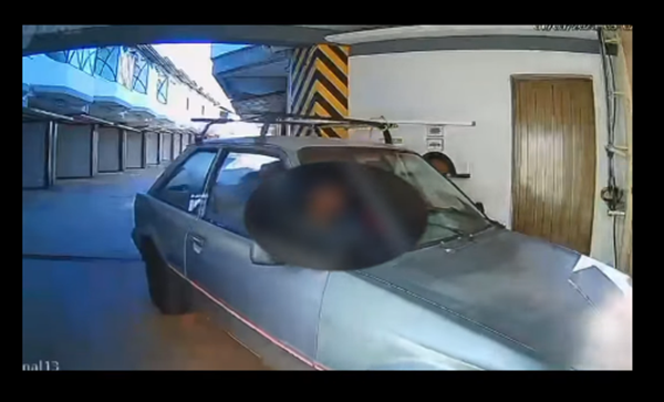 DUPLA FURTA MOTEL, LEVA PRÓTESE PENIANA E ARROMBA PORTÃO NA FUGA