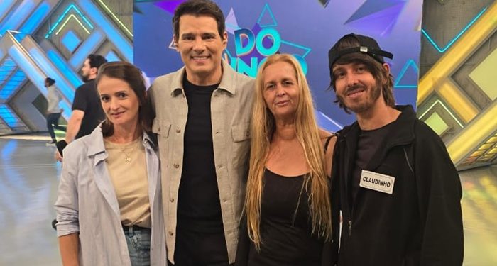 CLAUDINHO RAINHO, DE AVARÉ, CONQUISTA O BRASIL COM VÍDEOS INSPIRADOS EM ANIMES E BRILHA NO DOMINGO LEGAL (SBT)