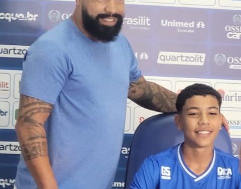 AVAREENSE ANTHONY MIGUEL, DE 12 ANOS, ASSINA COM O SÃO BENTO E DISPUTARÁ O PAULISTA