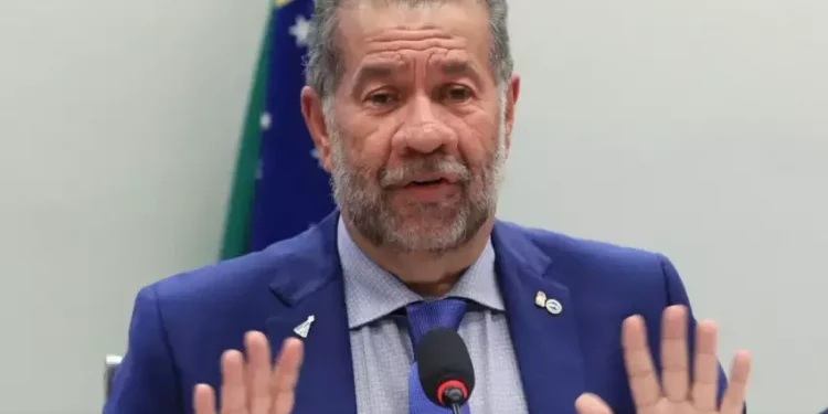 Sob pressão, Lupi entrega cargo da Previdência a Lula