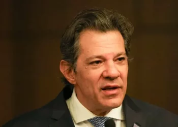 Brasil deve terminar o ano melhor do que estimado por projeções, fiz Haddad
