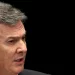 Ex-presidente Fernando Collor deixa presídio para cumprir pena em casa