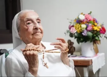 Pessoa mais velha do mundo morre aos 116 anos no RS