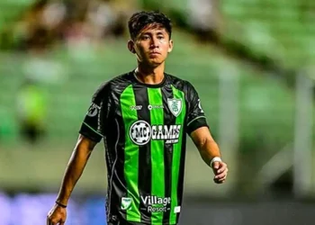 Atleta do América-MG é solto, após prisão em flagrante por racismo