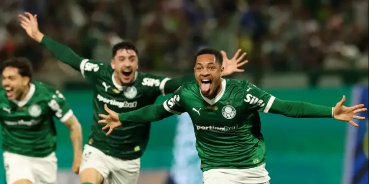 Palmeiras vence o São Paulo e segue líder do Brasileirão