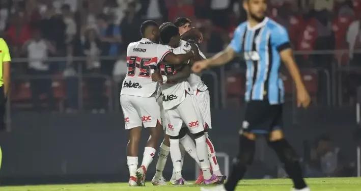São Paulo vence o Grêmio no Morumbis
