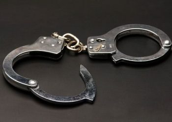 Homem é preso após fugir sem pagar motel e furtar prótese peniana em Botucatu