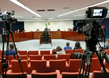 Por unanimidade, STF torna mais sete réus por trama golpista