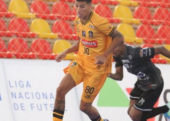 Magnus vence a sétima seguida e mantém a liderança na LNF