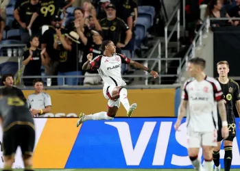 Flamengo fecha primeira fase do Mundial com empate com o Los Angeles