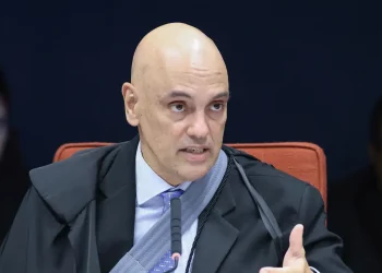 Moraes mantém transmissão de interrogatórios de réus da trama golpista