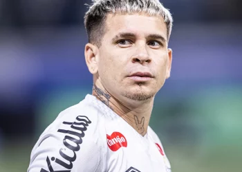 Fluminense envia proposta para tirar Soteldo do Santos