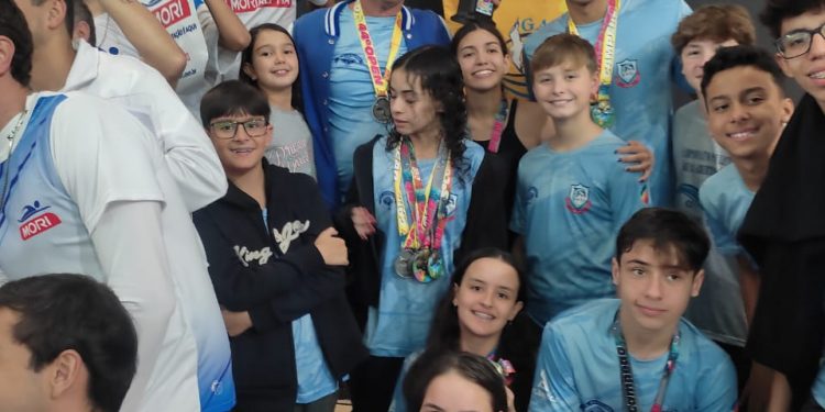 EQUIPE AVAREENSE DE NATAÇÃO BRILHA EM SÃO PAULO NO OPEN DE NATAÇÃO