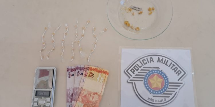 Ato Infracional de Tráfico de Drogas no Bairro Santana em Avaré