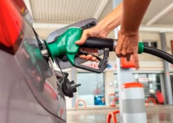 Preço da gasolina pode cair R$ 0,12 nos postos de combustíveis
